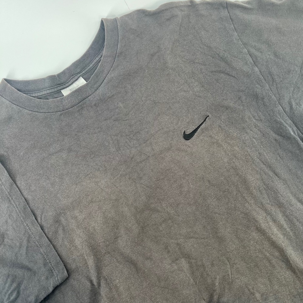 Vintage 90s Nike Embroidered Swoosh T-Shirt Mens Large Faded Black Made in USA - Picture 1 of 9
